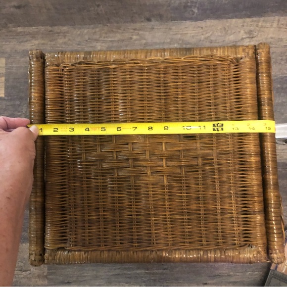 Vintage Medium Brown Wicker Basket with hinged lid. Storage Hamper Garbage Bin - Picture 5 of 15